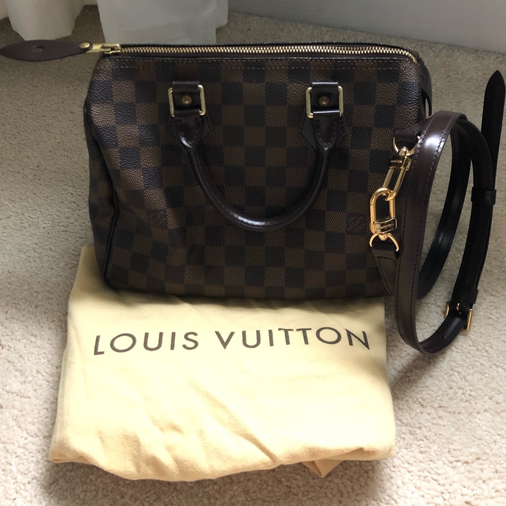 Louis Vuitton Speedy 25 with strap
